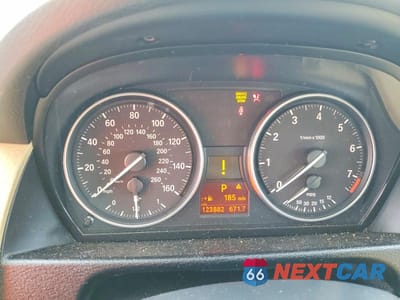 Zdjęcie 9 z 13 samochodu: 2014 BMW X1 XDRIVE28I VIN:WBAVL1C54EVY22057 - miniatura
