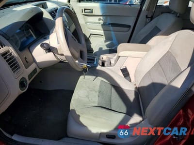 Zdjęcie 7 z 13 samochodu: 2008 FORD ESCAPE XLT VIN:1FMCU93168KE81720 - miniatura