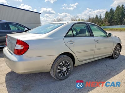Trzecie zdjęcie samochodu z tyłu: 2003 TOYOTA CAMRY LE VIN:4T1BE32K23U707586 - miniatura