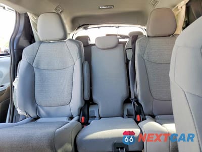 Zdjęcie 10 z 12 samochodu: 2026 TOYOTA SIENNA LE 8-PASSENGER VIN:5TDKRKEC8TS295251 - miniatura