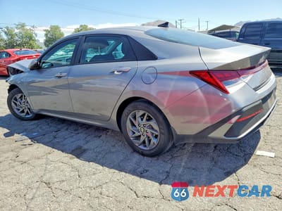 Drugie zdjęcie samochodu z przodu: 2024 HYUNDAI ELANTRA HYBRID BLUE VIN:KMHLM4DJ1RU104882 - miniatura