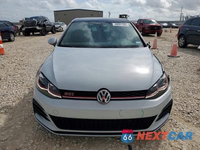 Piąte zdjęcie samochodu w środku: 2020 VOLKSWAGEN GTI S VIN:3VW6T7AUXLM010397 - miniatura