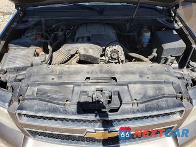 Zdjęcie 12 z 14 samochodu: 2011 CHEVROLET SUBURBAN K1500 LT VIN:1GNSKJE34BR184960 - miniatura