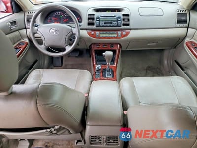 Zdjęcie 8 z 11 samochodu: 2005 TOYOTA CAMRY XLE V6 VIN:JTDBF30K150161815 - miniatura