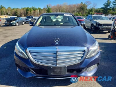 Piąte zdjęcie samochodu w środku: 2015 MERCEDES-BENZ C 300 4MATIC VIN:55SWF4KB7FU006255 - miniatura