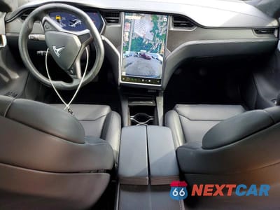 Zdjęcie 8 z 12 samochodu: 2018 TESLA MODEL S VIN:5YJSA1E26JF283996 - miniatura