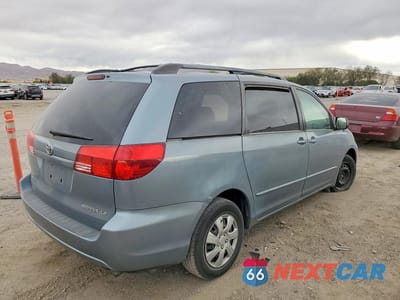 Trzecie zdjęcie samochodu z tyłu: 2004 TOYOTA SIENNA CE VIN:5TDZA23CX4S122146 - miniatura