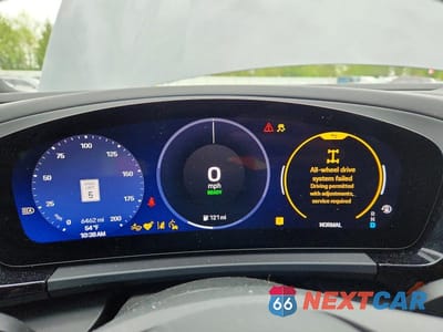Zdjęcie 9 z 13 samochodu: 2025 PORSCHE MACAN 4 VIN:WP1AA2XAXSL002430 - miniatura