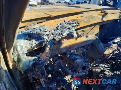 Zdjęcie 9 z 11 samochodu: 2014 CHEVROLET SILVERADO 3500 HD LT UTILITY / SERVICE TRUCK VIN:1GC0K0CG3EF175592 - miniatura