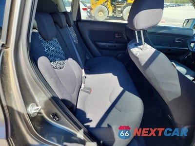 Zdjęcie 10 z 12 samochodu: 2010 KIA SOUL + VIN:KNDJT2A27A7179847 - miniatura