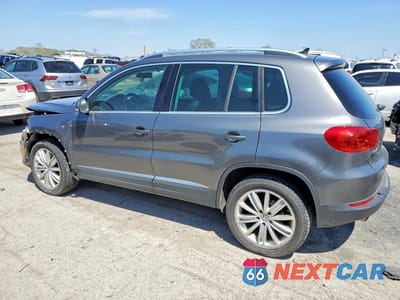 Drugie zdjęcie samochodu z przodu: 2015 VOLKSWAGEN TIGUAN S VIN:WVGBV7AXXFW575254 - miniatura