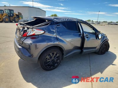 Trzecie zdjęcie samochodu z tyłu: 2019 TOYOTA C-HR LE VIN:JTNKHMBX0K1017120 - miniatura