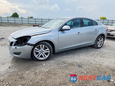 2013 VOLVO S60 T5 YV1612FH5D2221470 - główne zdjęcie licytacji z USA - miniatura