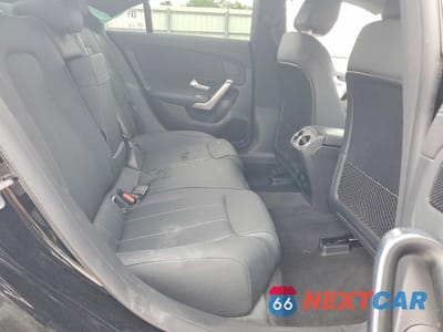 Zdjęcie 10 z 12 samochodu: 2025 MERCEDES-BENZ CLA 250 4MATIC VIN:W1K5J4HB6SN559032 - miniatura