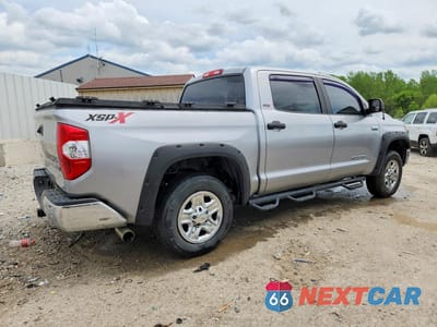Trzecie zdjęcie samochodu z tyłu: 2015 TOYOTA TUNDRA CREWMAX SR5 VIN:5TFEY5F10FX183119 - miniatura