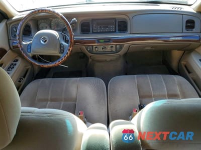 Zdjęcie 8 z 12 samochodu: 2003 MERCURY GRAND MARQUIS GS VIN:2MEFM74W03X627226 - miniatura