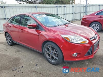 Czwarte zdjęcie samochodu z boku: 2013 FORD FOCUS SE VIN:1FADP3F26DL295168 - miniatura