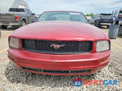 Piąte zdjęcie samochodu w środku: 2007 FORD MUSTANG VIN:1ZVFT80N775212125 - miniatura