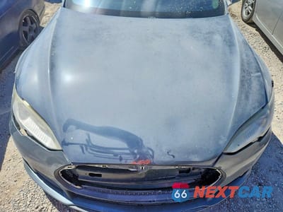 Zdjęcie 11 z 11 samochodu: 2013 TESLA MODEL S VIN:5YJSA1CN4DFP08813 - miniatura