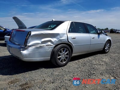 Trzecie zdjęcie samochodu z tyłu: 2011 CADILLAC DTS LUXURY COLLECTION VIN:1G6KD5E61BU111162 - miniatura