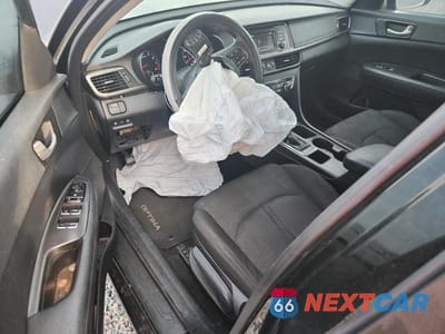 Zdjęcie 8 z 12 samochodu: 2016 KIA OPTIMA LX VIN:KNAGT4L32G5111033 - miniatura