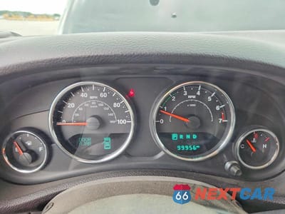 Zdjęcie 9 z 12 samochodu: 2016 JEEP WRANGLER UNLIMITED SPORT VIN:1C4BJWDG7GL103053 - miniatura