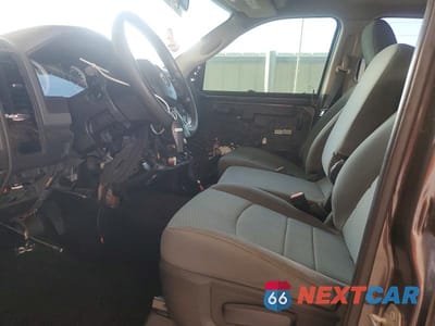 Zdjęcie 7 z 11 samochodu: 2016 RAM 1500 ST VIN:1C6RR6KT5GS415019 - miniatura
