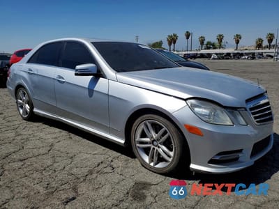 Czwarte zdjęcie samochodu z boku: 2013 MERCEDES-BENZ E 350 VIN:WDDHF5KB4DA707072 - miniatura