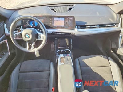 Zdjęcie 8 z 12 samochodu: 2025 BMW X1 XDRIVE28I VIN:WBX73EF06S5155428 - miniatura