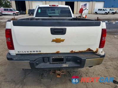 Zdjęcie 6 z 12 samochodu: 2014 CHEVROLET SILVERADO K2500 HEAVY DUTY VIN:1GC0KVCG4EF108612 - miniatura