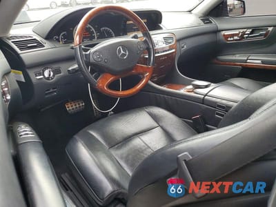Zdjęcie 8 z 12 samochodu: 2011 MERCEDES-BENZ CL 550 4MATIC VIN:WDDEJ9EB6BA027143 - miniatura