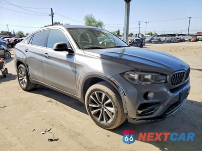 Czwarte zdjęcie samochodu z boku: 2017 BMW X6 SDRIVE35I VIN:5UXKU0C52H0F99758 - miniatura
