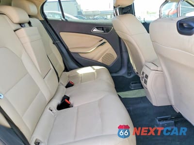 Zdjęcie 11 z 13 samochodu: 2016 MERCEDES-BENZ GLA 250 VIN:WDCTG4EB9GJ198733 - miniatura