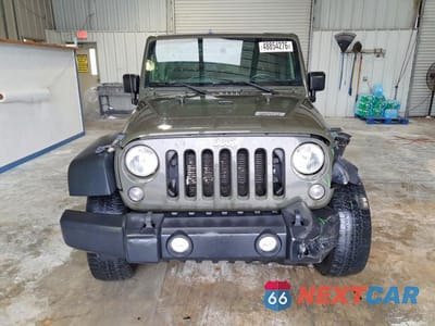 Piąte zdjęcie samochodu w środku: 2015 JEEP WRANGLER UNLIMITED SPORT VIN:1C4BJWDG6FL586243 - miniatura