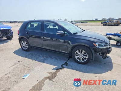 Czwarte zdjęcie samochodu z boku: 2019 VOLKSWAGEN GOLF S VIN:3VWG57AU8KM013182 - miniatura