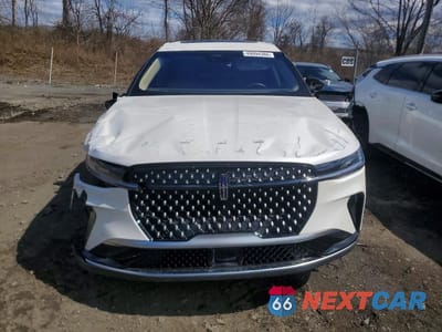 Piąte zdjęcie samochodu w środku: 2024 LINCOLN NAUTILUS PREMIERE VIN:5LMPJ8J41RJ840767 - miniatura