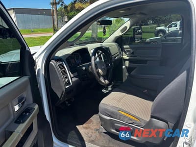 Zdjęcie 6 z 10 samochodu: 2011 DODGE RAM 3500 ST VIN:3D6WZ4EL5BG549776 - miniatura