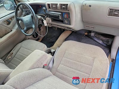 Zdjęcie 8 z 12 samochodu: 1996 CHEVROLET S TRUCK S10 VIN:1GCCS14X5T8116451 - miniatura
