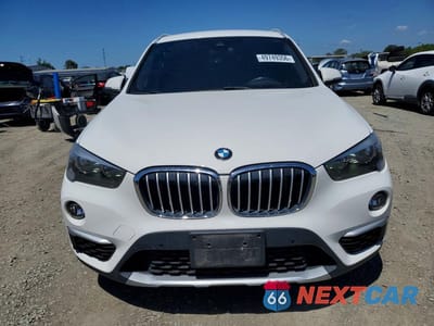 Piąte zdjęcie samochodu w środku: 2019 BMW X1 SDRIVE28I VIN:WBXHU7C57K3H44239 - miniatura