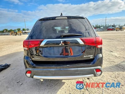 Zdjęcie 6 z 13 samochodu: 2018 MITSUBISHI OUTLANDER SE VIN:JA4AD3A33JJ000597 - miniatura