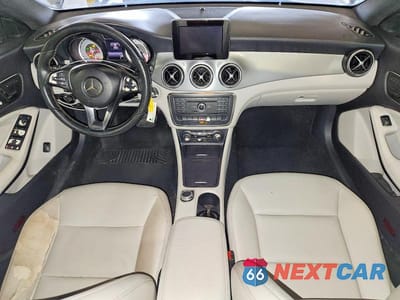 Zdjęcie 8 z 12 samochodu: 2015 MERCEDES-BENZ CLA 250 VIN:WDDSJ4EB4FN206768 - miniatura