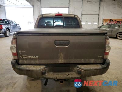 Zdjęcie 6 z 11 samochodu: 2015 TOYOTA TACOMA V6 VIN:3TMLU4EN2FM195442 - miniatura