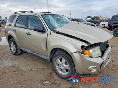 Czwarte zdjęcie samochodu z boku: 2011 FORD ESCAPE XLT VIN:1FMCU0D72BKB19258 - miniatura