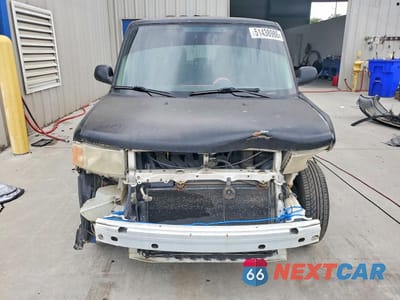 Piąte zdjęcie samochodu w środku: 2005 TOYOTA SCION XB VIN:JTLKT334554018823 - miniatura