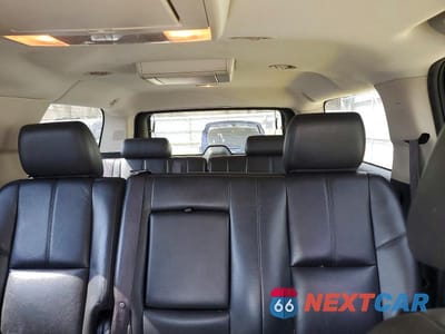 Zdjęcie 10 z 13 samochodu: 2012 CHEVROLET SUBURBAN K1500 LT VIN:1GNSKJE71CR323155 - miniatura