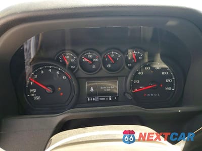 Zdjęcie 9 z 12 samochodu: 2025 CHEVROLET SILVERADO K1500 VIN:1GCPKAEK5SZ185752 - miniatura