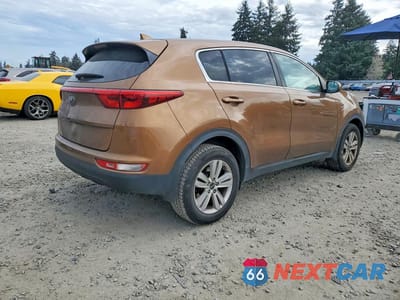 Trzecie zdjęcie samochodu z tyłu: 2017 KIA SPORTAGE LX VIN:KNDPMCAC8H7282405 - miniatura