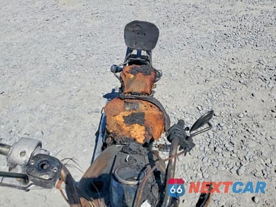 Piąte zdjęcie samochodu w środku: 2006 HARLEY-DAVIDSON FLSTCI VIN:1HD1BWB196Y028797 - miniatura