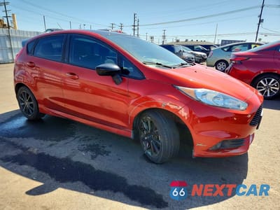 Czwarte zdjęcie samochodu z boku: 2019 FORD FIESTA ST VIN:3FADP4DJXKM135581 - miniatura
