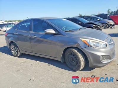 Czwarte zdjęcie samochodu z boku: 2015 HYUNDAI ACCENT GLS VIN:KMHCT4AE7FU888698 - miniatura
